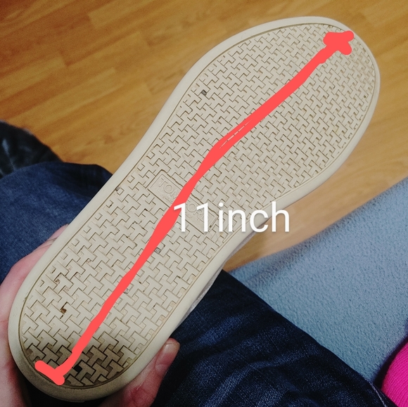 *SOLD.* Tom Ford Velvet Russel Low Sneakers - Picture 9 of 10